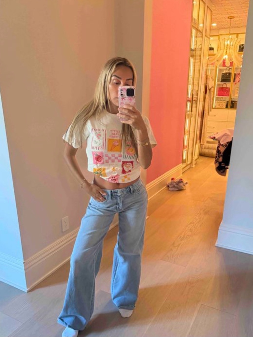 Vici Lejer Mid Rise Straight Leg Jeans 25